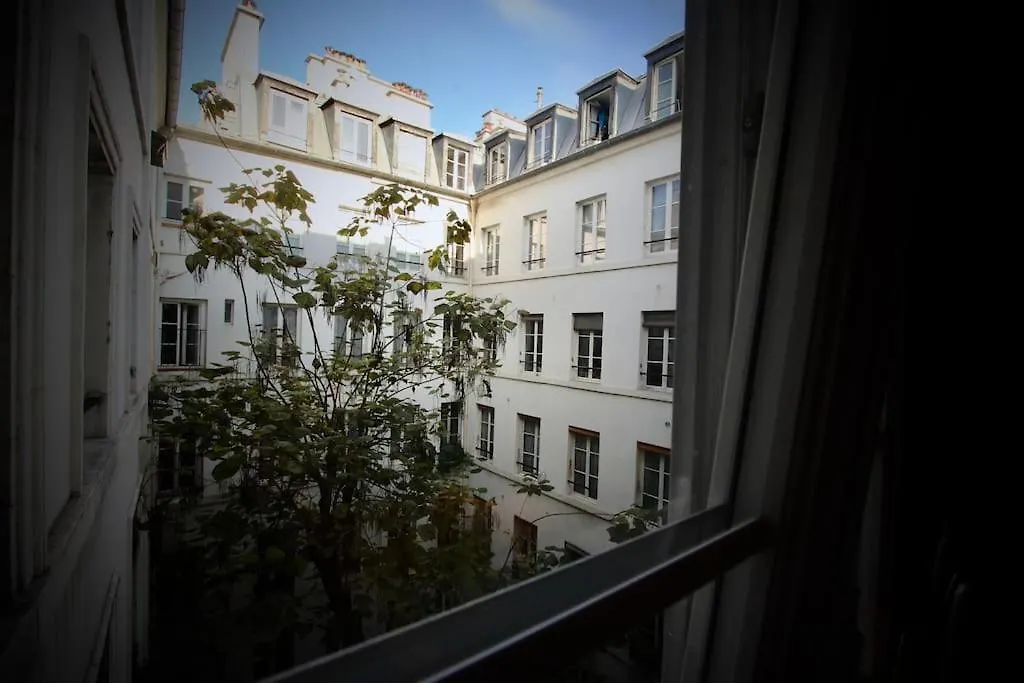 Apartment Joli Studio Paris Le Marais - 1'Min Rambuteau Station